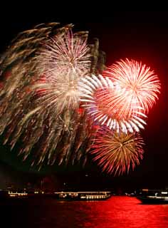 Foto, materiell, befreit, Landschaft, Bild, hat Foto auf Lager,Tokyo Bucht großartiges Feuerwerk, Feuerwerk, Nacht, Abschuss, Ein-Fußfeuerwerkball