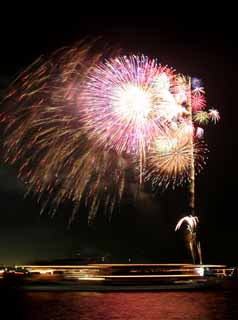 Foto, materiell, befreit, Landschaft, Bild, hat Foto auf Lager,Tokyo Bucht großartiges Feuerwerk, Feuerwerk, Nacht, Abschuss, Ein-Fußfeuerwerkball