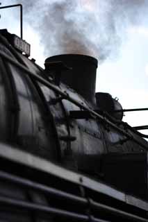 Foto, materiell, befreit, Landschaft, Bild, hat Foto auf Lager,Der schwarze Rauch der Dampflokomotive, dünsten Sie Lokomotive, Zug, das Fahren von Rad, Kohle