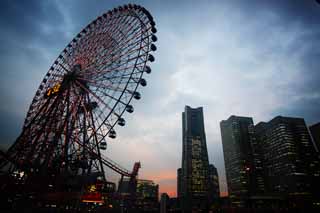 Foto, materiell, befreit, Landschaft, Bild, hat Foto auf Lager,Yokohama Minato Mirai 21, Orientierungspunktturm, Ferrisrad, Ein Vergnügungspark, künftige modellhafte Stadt