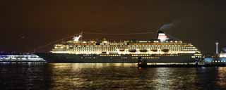 Foto, materiell, befreit, Landschaft, Bild, hat Foto auf Lager,Luxuriöses Passagierpassagierschiff Asuka IIE, Das Meer, Schiff, großer Pier, Yokohama