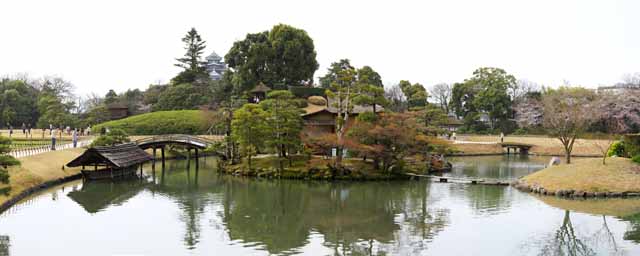 Foto, materiell, befreit, Landschaft, Bild, hat Foto auf Lager,Der Teich des Koraku-en Garden-Sumpfes, das Ausruhen von Hütte, Burg, Kirschenbaum, Japanisch gärtnert