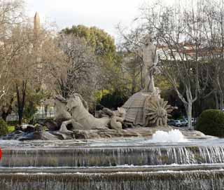 photo,material,free,landscape,picture,stock photo,Creative Commons,The fountain of the tours for the neighbor, , , , 