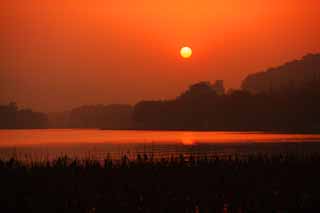 foto,tela,gratis,paisaje,fotografía,idea,Anochecer del lago de Xi - hu, , El sol, Sol poniente, La superficie del agua