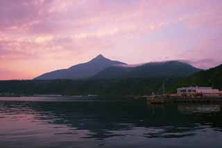 foto,tela,gratis,paisaje,fotografía,idea,Amanecer en Rishirifuji., Superficie de agua, Montaña, Cielo, Puerto de pesca de Oshidomari