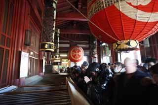 photo, la matière, libre, aménage, décrivez, photo de la réserve,Kawasakidaishi Omoto temple, La visite de nouvelle année à un temple shintoïste, adorateur, Grand embouteillage, boîte de la quête