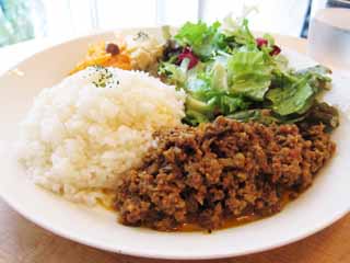 Foto, materieel, vrij, landschap, schilderstuk, bevoorraden foto,Een schotel van de rijst gefruit met het vlees, grostes en curry gruis, Curry, Rijst, Slaatje, Bord