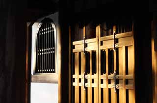 Foto, materieel, vrij, landschap, schilderstuk, bevoorraden foto,Myoshin-ji Tempel bloemhoofdje venster, Een ezelsrug-maakte een boog venster, Luik, Zen Boeddhisme, Tempel behorend bij de Zen sekte