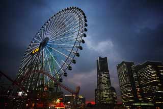 fotografia, materiale, libero il panorama, dipinga, fotografia di scorta,Yokohama Minato Mirai 21, torre di pietra miliare, Ferris la ruota, Un parco di divertimenti, città di modello futura