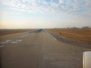 foto,tela,gratis,paisaje,fotografía,idea,Una pista de aterrizaje, Un avión, Un aeropuerto, Pista de aterrizaje, Despegue