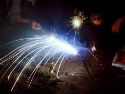 photo, la matière, libre, aménage, décrivez, photo de la réserve,Feux d'artifice, pièce d'artifice, en main, trace de lumière, 