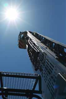 foto,tela,gratis,paisaje,fotografía,idea,El automóvil de escalera de mano que se extiende al cielo, Camión de bomberos, Escalera de mano, Automóvil de escalera de mano, Un automóvil de emergencia