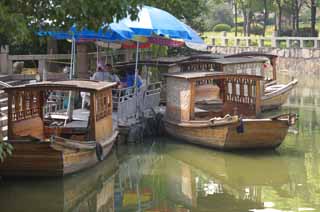 foto,tela,gratis,paisaje,fotografía,idea,Un bote de Suzhou, Bote pequeño, Nave de madera, Canal, Agua