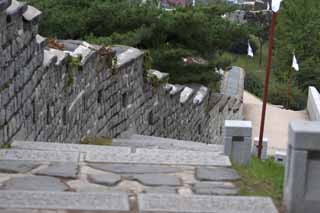 foto,tela,gratis,paisaje,fotografía,idea,La pared de castillo de Hwaseong Fortress, Castillo, Pavimento de piedra, Azulejo, Pared de castillo