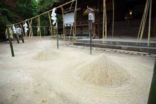 foto,tela,gratis,paisaje,fotografía,idea,Es un santuario sandpile ceremonial sintoísta en Uji, Arena de limpieza, Shinto, Sandpile ceremonial, Objeto de espíritu - morada