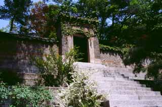 photo,material,free,landscape,picture,stock photo,Creative Commons,Gate connecting to a different age, palace, gate, stone steps, 