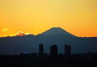 Ôîòî, ìàòåðèàëüíûé, ñâîáîäíûé, ïåéçàæ, ôîòîãðàôèÿ, ôîòî ôîíäà.,Mt. Fuji dusk, Mt. Fuji, Çäàíèå, Ñâåò ëèíèÿ, Ãîðà