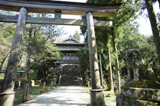 foto,tela,gratis,paisaje,fotografía,idea,Raticida de Arsenical de Sahimeyama Shrine de Iwami - plata - mina, Escalera de piedra, Guirnalda de paja sintoísta, Monte. Sanbe - san, Dios de montaña