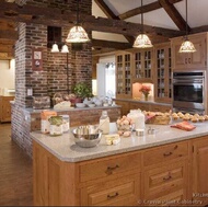 Traditional Light Wood Kitchen