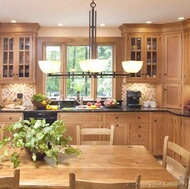 Traditional Light Wood Kitchen