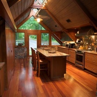 Traditional Light Wood Kitchen