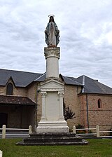 Statue de la Vierge.