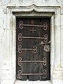 La porte de l'église.