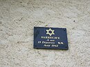 Plaque d'hommage de Sarrecave a ses 15 déportés juifs. Août 1942