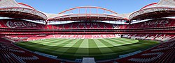 A döntő helyszíne, a lisszaboni Estádio da Luz