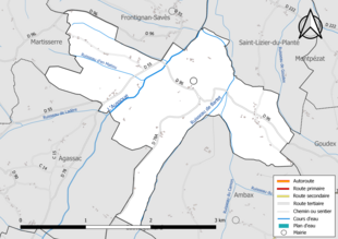 Carte en couleur présentant le réseau hydrographique de la commune