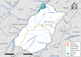 Carte en couleur présentant le réseau hydrographique de la commune