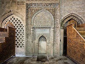 Oljaytu mihrab de la grande mosquée.