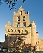Lo campanar mur de Santa Maria Magdalena de Pibrac