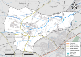 Carte en couleur présentant le réseau hydrographique de la commune