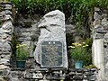 Le monument aux morts pacifiste de la commune.