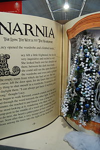 Melbicks Christmas display 06 - Narnia.JPG