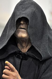 Cosplay de l'empereur Palpatine.