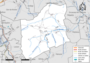 Carte en couleur présentant le réseau hydrographique de la commune