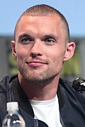 Ed Skrein dans le rôle d'Ajax