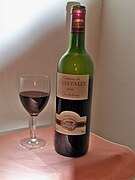 Vin rouge « Château de Villefalse » (AOC Corbières).