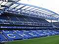 Interior do Stamford Bridge.