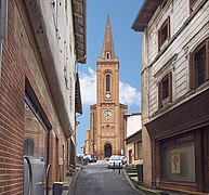 Le clocher de l'église Saint-Pierre.