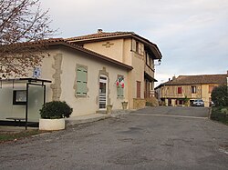 Skyline of Saint-Frajou