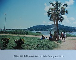 Zongo on the Ubangi river (August 1985)