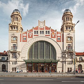 Prague main railway station by Josef Fanta (1901–1909)