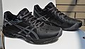 La paire de chaussures de Tennis noires Asics Gel Solution Speed III pour hommes.