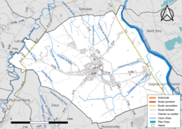 Carte en couleur présentant le réseau hydrographique de la commune