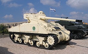 Средний танк M4A4 с башней от AMX-13