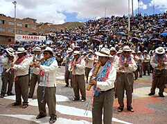 Grupo ejecutando una Tarkeada, Carnaval de Oruro de 2011