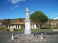 Monument aux morts à Ponlat.